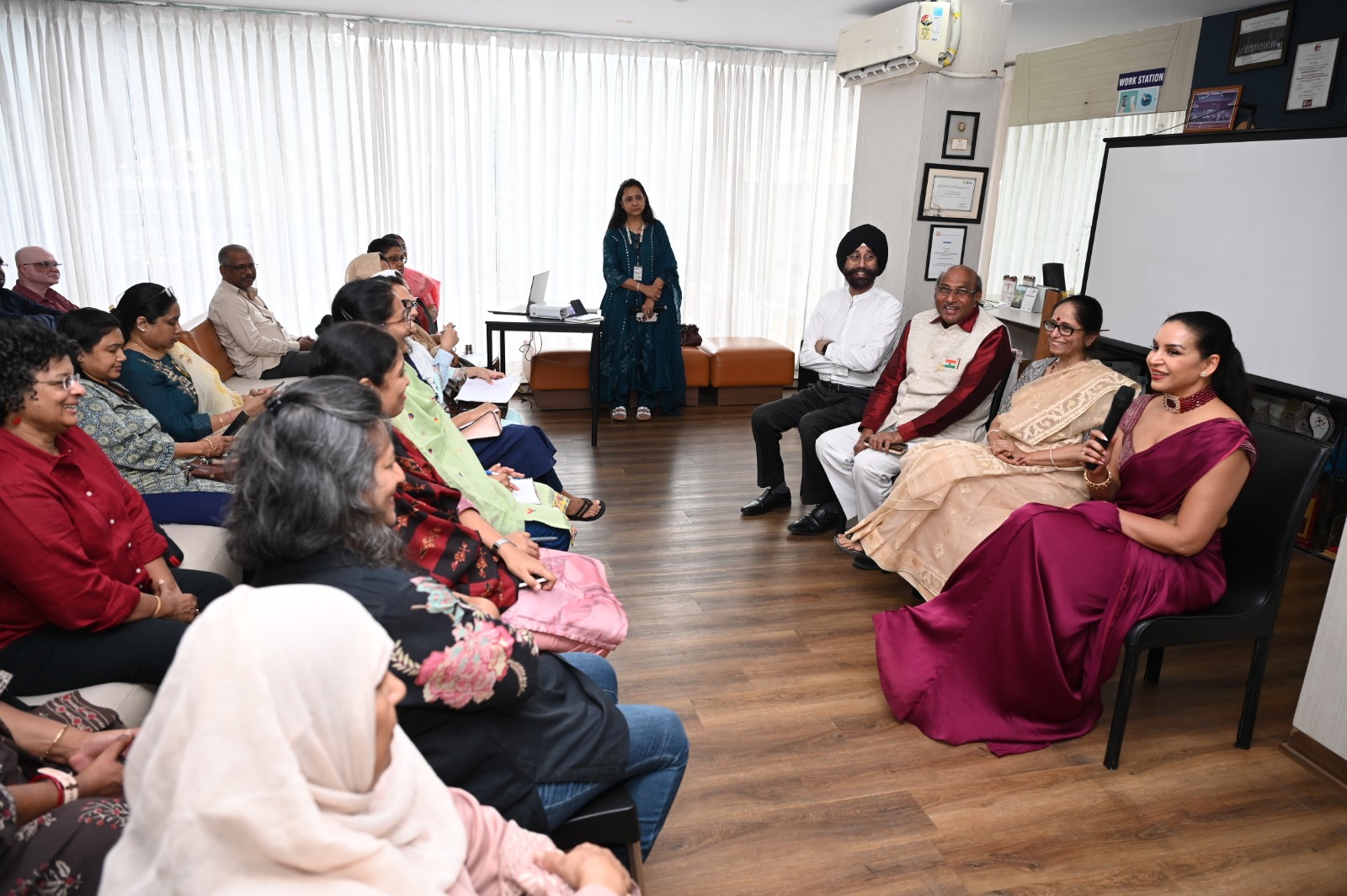 మధ్య వయస్సులోని మహిళలు ఆరోగ్యంపై దృష్టిపెట్టాలి